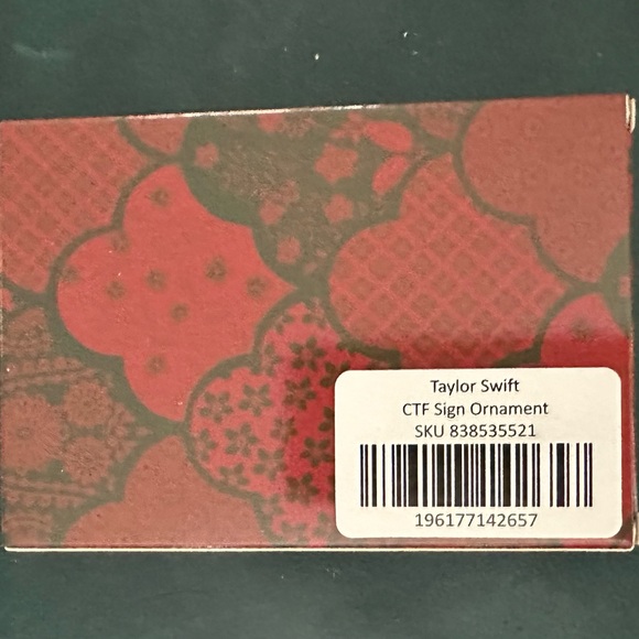 Official Taylor Swift Christmas tree farm ornament. New. In original box. - Picture 2 of 6